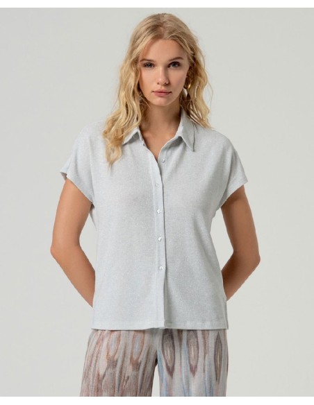 CAMISA DE MANGA CORTA DE LÚRX PLATA.
