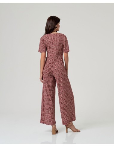 MONO CON ESCOTE CRUZADO.