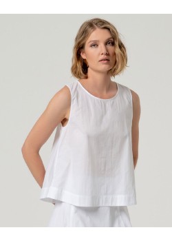 TOP SIN MANGAS ESCOTE REDONDO.