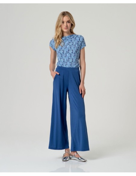 Pantalón ancho. Azul