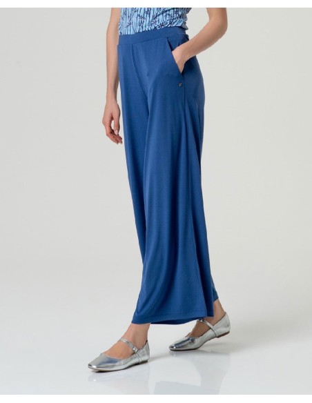 Pantalón ancho. Azul