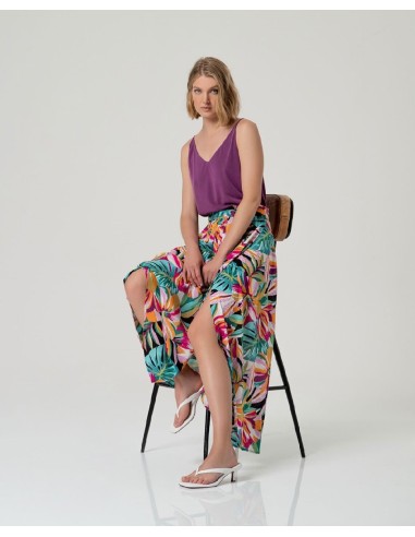 Falda amplia cruzada