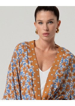 Kimono fluido con cinturón Marrón