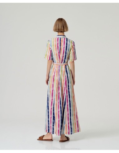 Vestido camisero de manga corta .