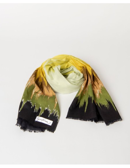 Pañuelo rectangular estampado con flecos cortos Oliva