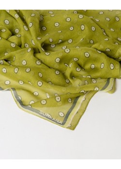 Pañuelo rectangular estampado Verde Empolvado 2
