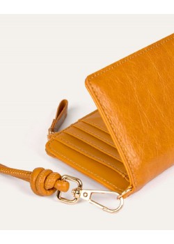 Cartera pequeña craquelada con cordón Ocre