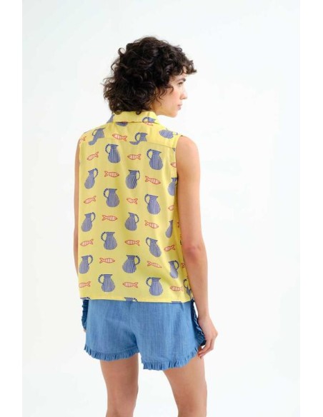 CAMISA CON ESTAMPADO BRAVA.
