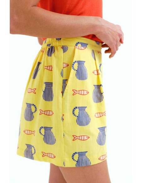 SHORTS CON ESTAMPADO BRAVA.