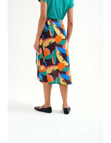 FALDA MIDI CON ESTAMPADO TUTTI FRUTTI BIG.