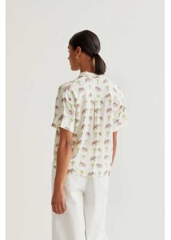 CAMISA CON ESTAMPADO ELEFANTE. 2