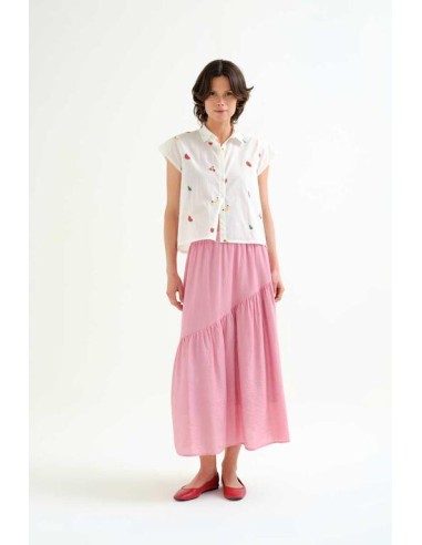 CAMISA BLANCA 100% ALGODÓN CON BORDADO DE ENSALADA DE FRUTAS.