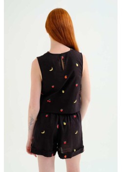 TOP 100% ALGODÓN NEGRO CON BORDADO DE ENSALADA DE FRUTAS. 2