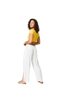 PANTALÓN BLANCO LARGO ABIERTO AL TOBILLO. 2