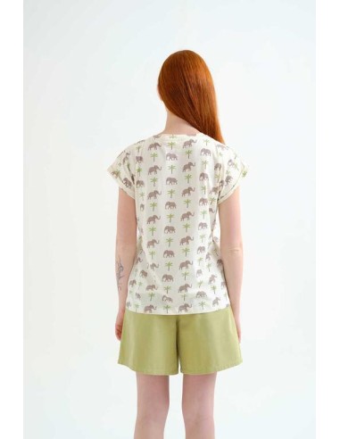 CAMISETA CON ESTAMPADO ELEFANTE.