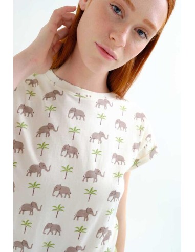 CAMISETA CON ESTAMPADO ELEFANTE.