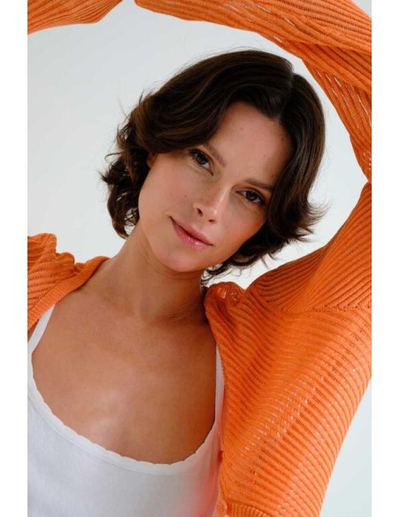 CHAQUETA DE PUNTO NARANJA.