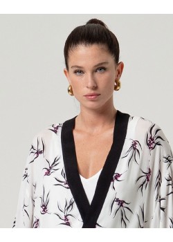 KIMONO FLUIDO CON CINTURÓN. 2
