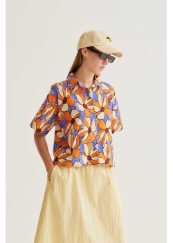 CAMISA CON ESTAMPADO MARIGOLD.