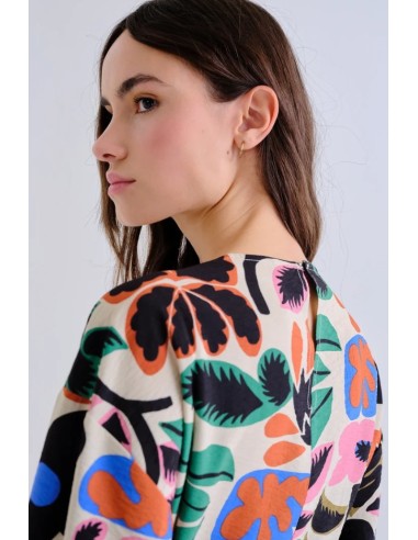 VESTIDO CORTO CON ESTAMPADO NEO GARDEN.
