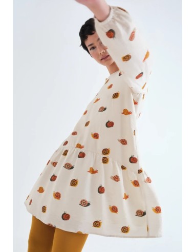 VESTIDO CORTO CON ESTAMPADO DE CARACOLES.
