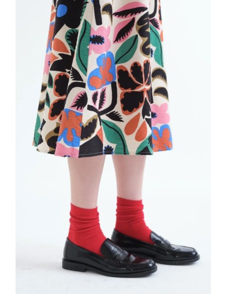 FALDA MIDI CON ESTAMPADO NEO GARDEN.