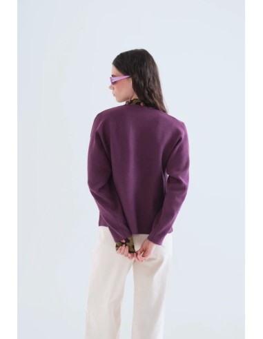 CHAQUETA DE PUNTO CON CIERRE FRONTAL 3 BOTONES.