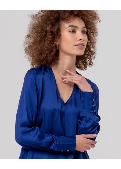 BLUSA DE VISCOSA ECOVERO CON CUELLO PICO. 2