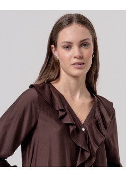 BLUSA CON VOLANTE EN CASCADA. 2