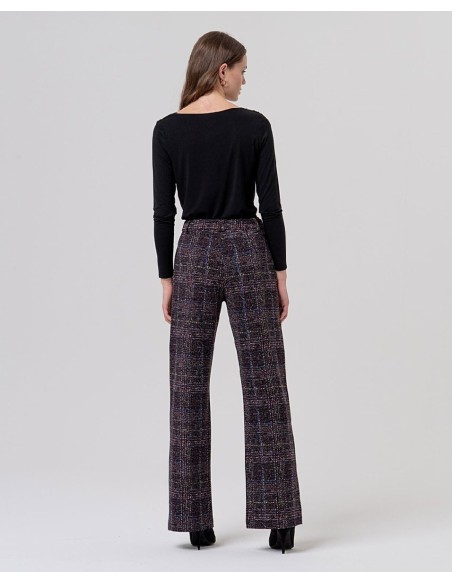 PANTALÓN RECTO EFECTO TWEED DE CUADROS.