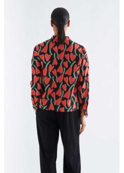 CAMISA CON ESTAMPADO CICLAMEN. 2