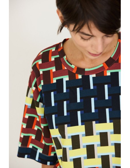 CAMISETA LARIZ.
